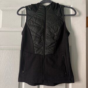 North Face Women's Black Thermal/Softshell Flashdry Mountain Hoodie Vest